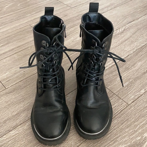 wide width combat boots